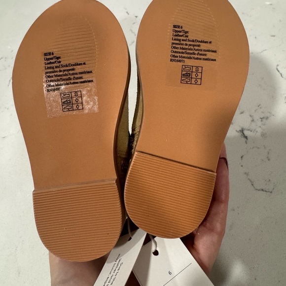 Janie and Jack Tan Suede Boots size 6 - Picture 4 of 4